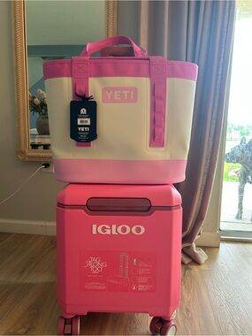 NWT Yeti pink/white Camino 35/ 20qt 360 tagalong Igloo cooler Pink